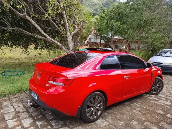 Kia Motors Cerato Koup 2.0 16V Aut. 2013