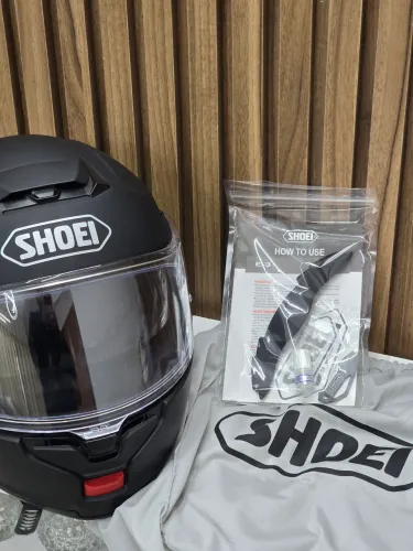 Shoei Neotec 3