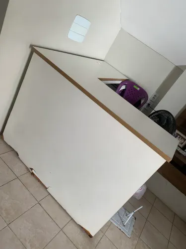 Vendo balcão em L em MDF