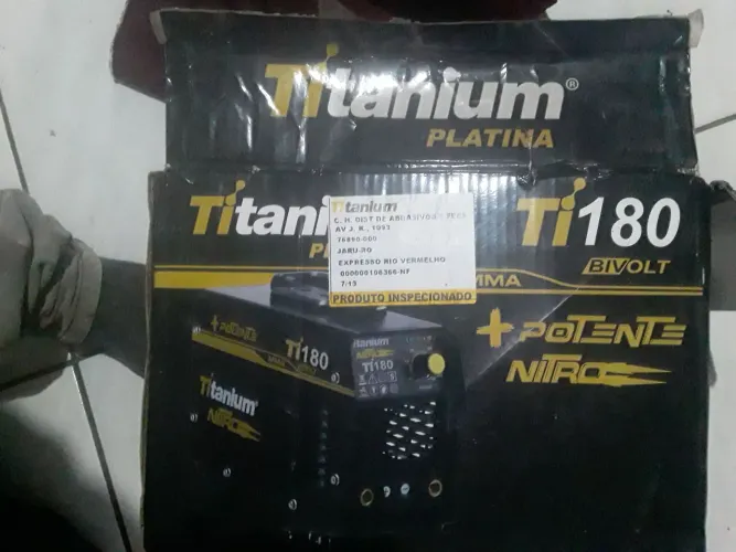 Vemdo makina de souda semi nova usada poças vê-ses