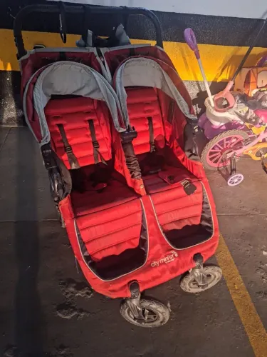 Carrinho de Gêmeos