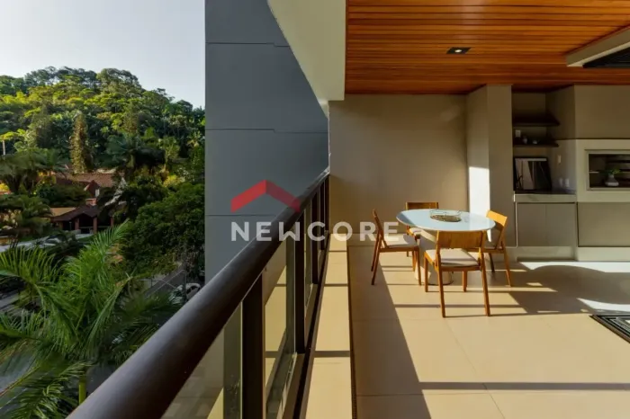 Apartamento em Rua Expedicionário Holz - Atiradores - Joinville/SC