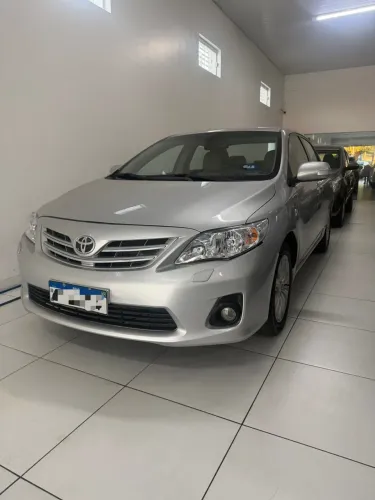 Toyota Corolla Altis 2.0 Flex 16V Aut. 2013