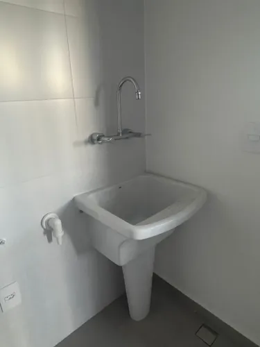 Tanque de Louça Branco Novo (sem uso)