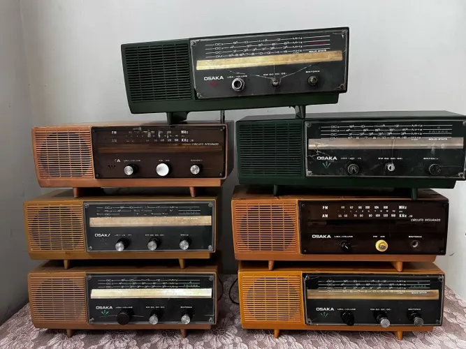 Rádio antigo Osaka ( unidade)