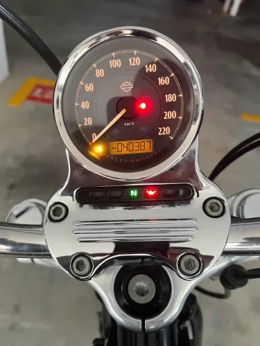 XL1200, preto fosco, 3º dono