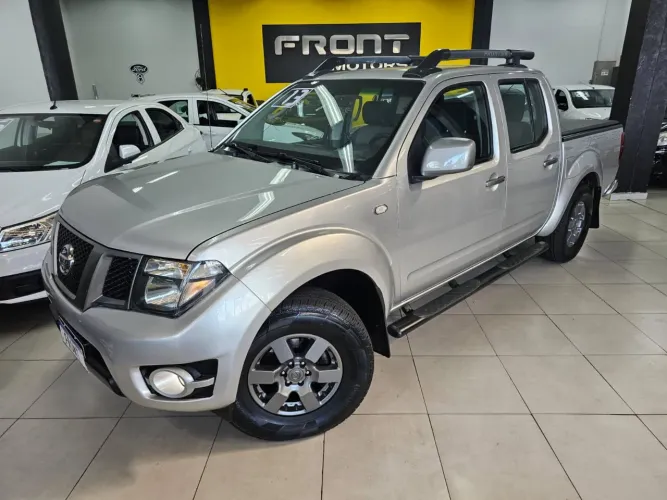 Nissan Frontier SV At.cd 4X4 2.5 TB Diesel Mec. 2013