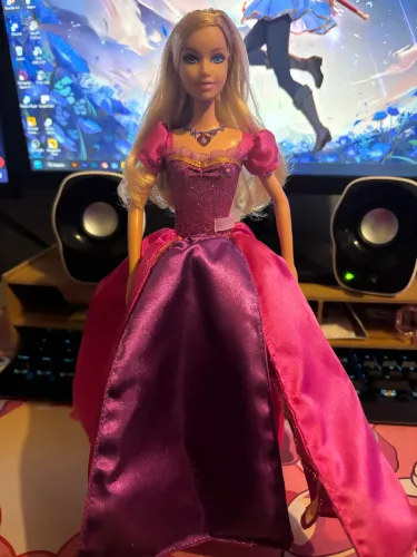Boneca Barbie Liana - Castelo de diamantes