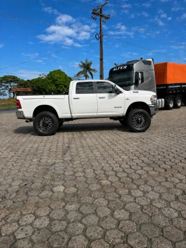 Vendo Jogo de rodas Zeus Off Road aro 20 RAM 2500/3500