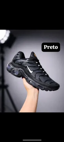 Tênis Nike TN