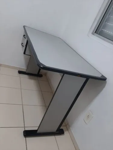 Escrivaninha de estudo