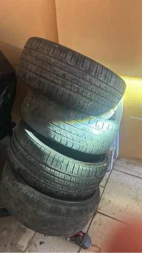 Pneus 225/35/20