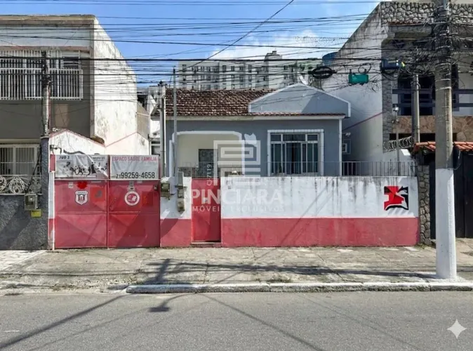 Casa comercial de 80 m² + Galpão de 178 m² no Fonseca, Niterói/RJ - Compre por R$ 650.000