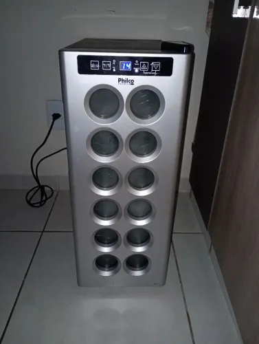 Adega Philco PH12E