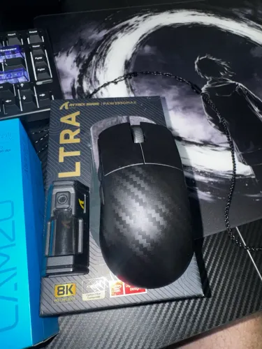 Mouse Attack shark r11 ultra fibra de carbono