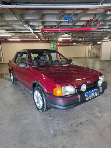 Ford Escort XR3 1.8 / 1.6 Conversível 1988