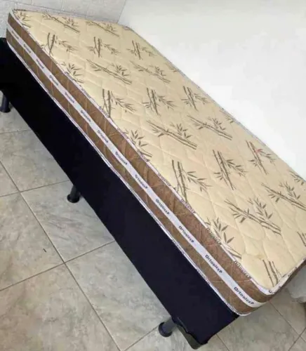 Solteiro cama e colchão (novo)