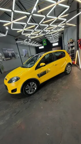 Fiat Palio Sporting 1.6 Flex 16V 5P 2015