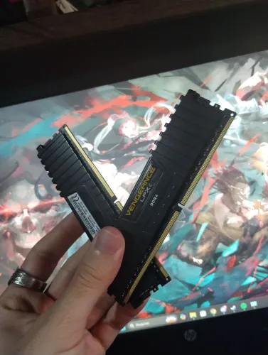 Memória ram 16gb (2x8gb) ddr4 3000mhz