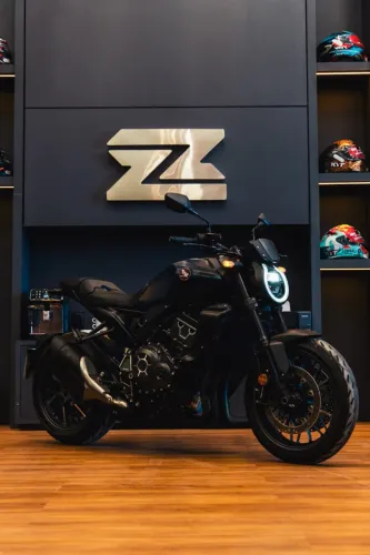 CB 1000R Black Edition 2024 - Seminova