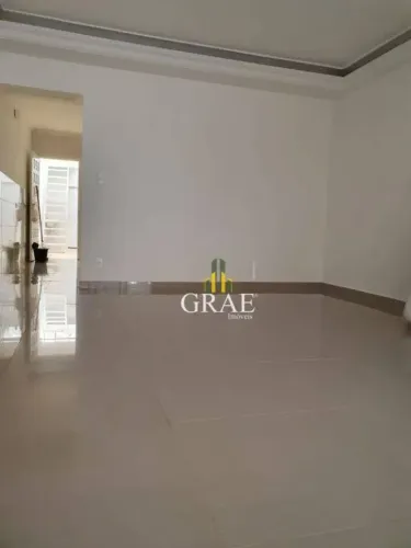 Sobrado de 170m², 3 quartos sendo 1 suite com Sacada, 2 vagas -Planalto - São Bernardo do