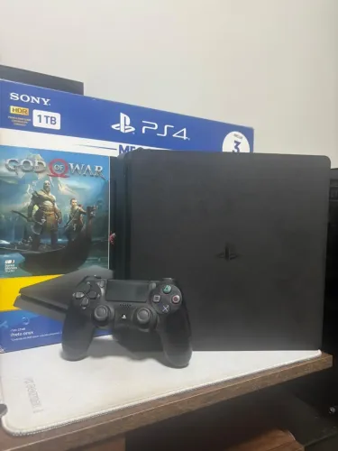 PS4 Slim 1TB + SUPER Conservado + Jogos