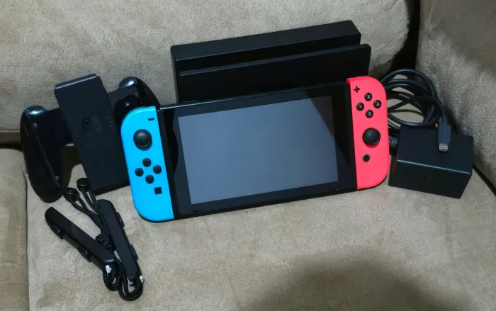 Nintendo Switch Completo - Ótimo Estado (Faço olx pay)
