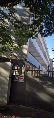 Apartamento tipo Kitnet/Studio para alugar em Zona 07, Maringá-PR