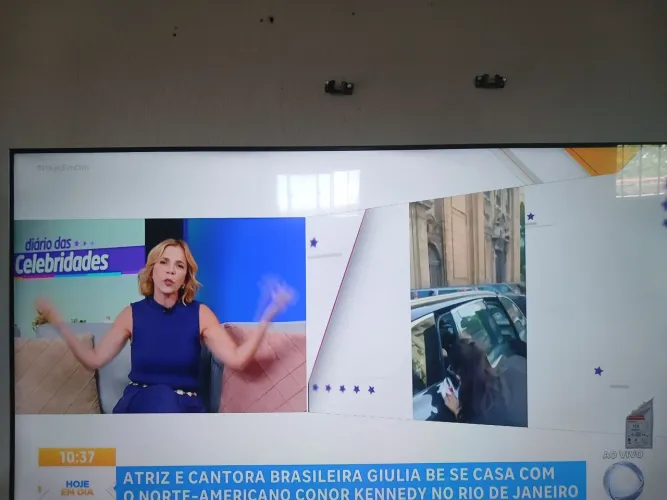 TV y5 para toca por uma de 43