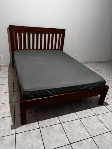 Vendo cama de madeira de demolição Peroba Rosa