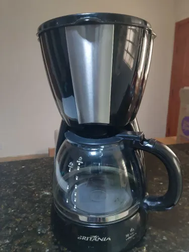 Cafeira elétrica BRITÂNIA 30 cafezinhos