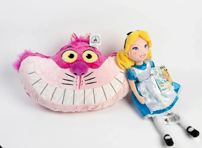 Kit pelúcia oficial Disney store 