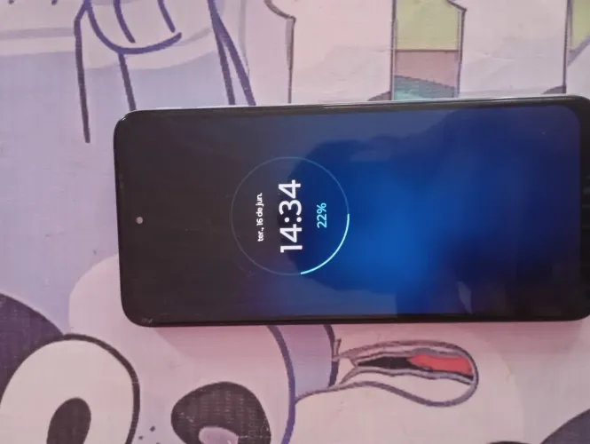 Moto g31 128 gb,com a tela trincada como na foto,mais funciona perfeitamente