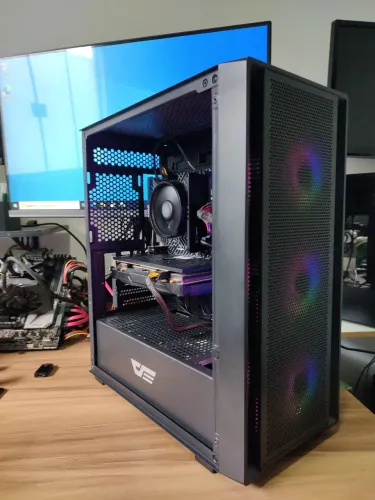 PC GAMER RYZEN 5 + RX 580 8GB | Pego troca