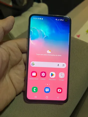Samsung Galaxy S10e
