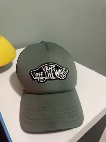 BONÉ VANS NOVO