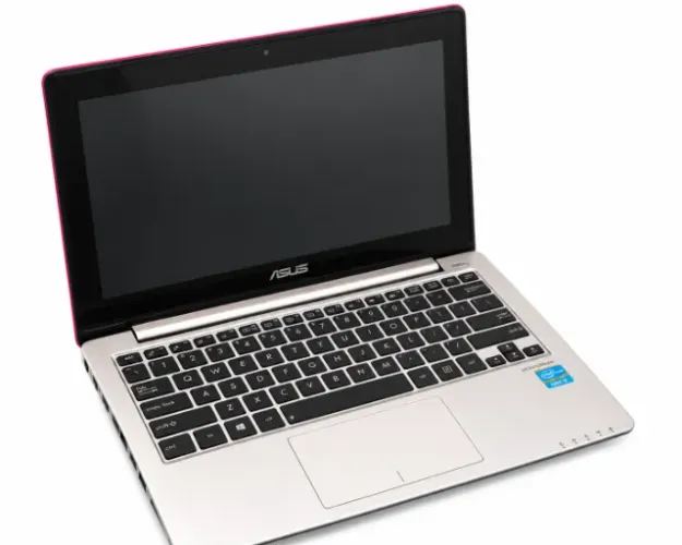 Notebook ASUS X202E Core i3 4GB 120GB Windows 10 - Tela Nova
