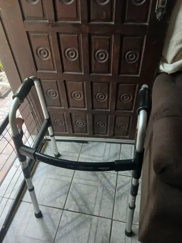 Andador