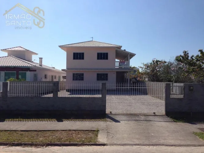 TEMPORADA: Casa 3 dormitórios c/ar, Praia de Palmas.