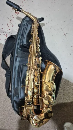 Sax alto halk usado, otimo sax