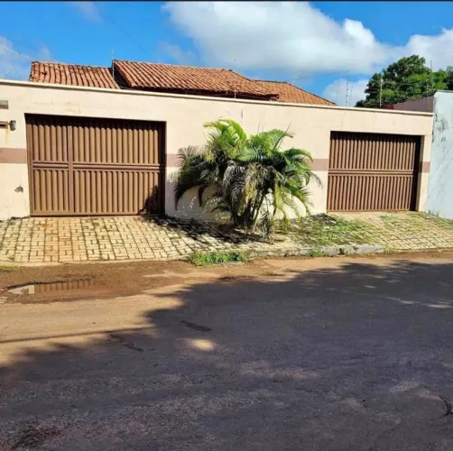 CASA TOP DE LINHA NA ZONA NORTE