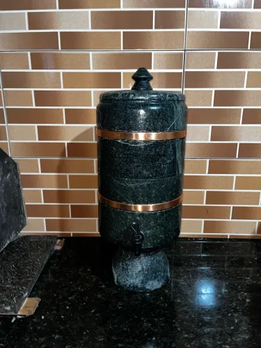 Filtro pedra sabão cor preto (resinado) 11 litros total, 5,5L cada parte