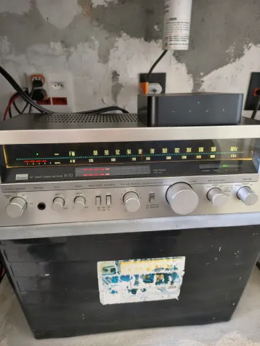 RECEIVER SANSUI R 70