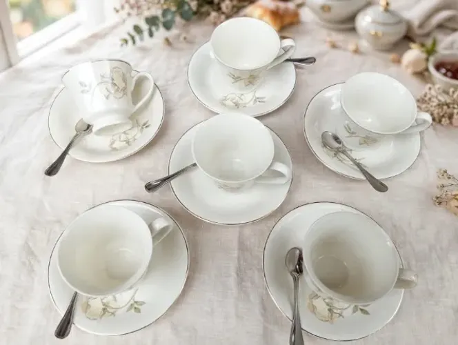 Jogo de xícaras porcelana Schimidt com 12 peças