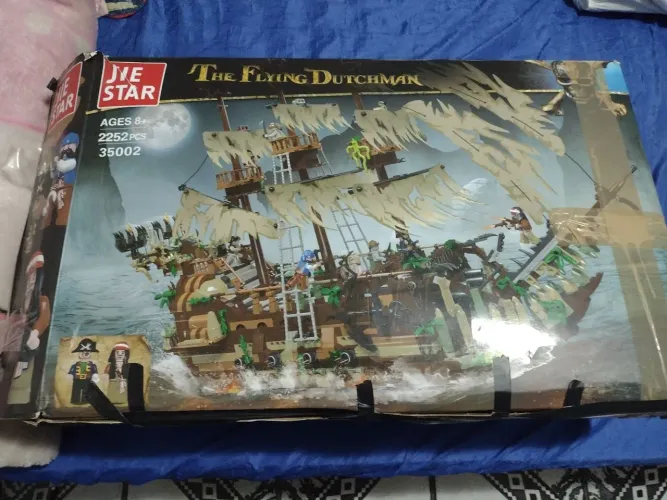 Navio Pirata The Flying Dutchman - Holandes Voador 2252 Peças - Jie Star 35002
