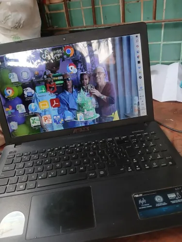 Vendo notebook  usado 350 pra ir embora  