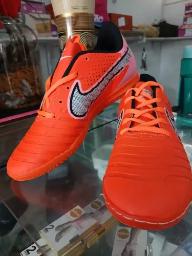 CHUTEIRA FUTSAL