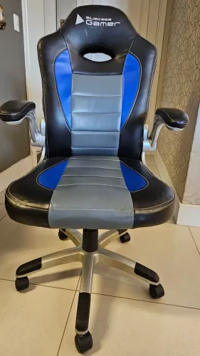 Cadeira ger bluecase usada
