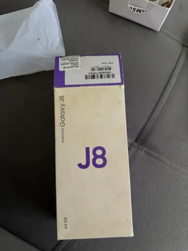 Samsung j8 plus 64gb