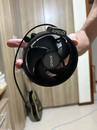 Cooler AMD Wraith Original - Novo - Retirado de Ryzen 5 Série 5000 (AM4) 